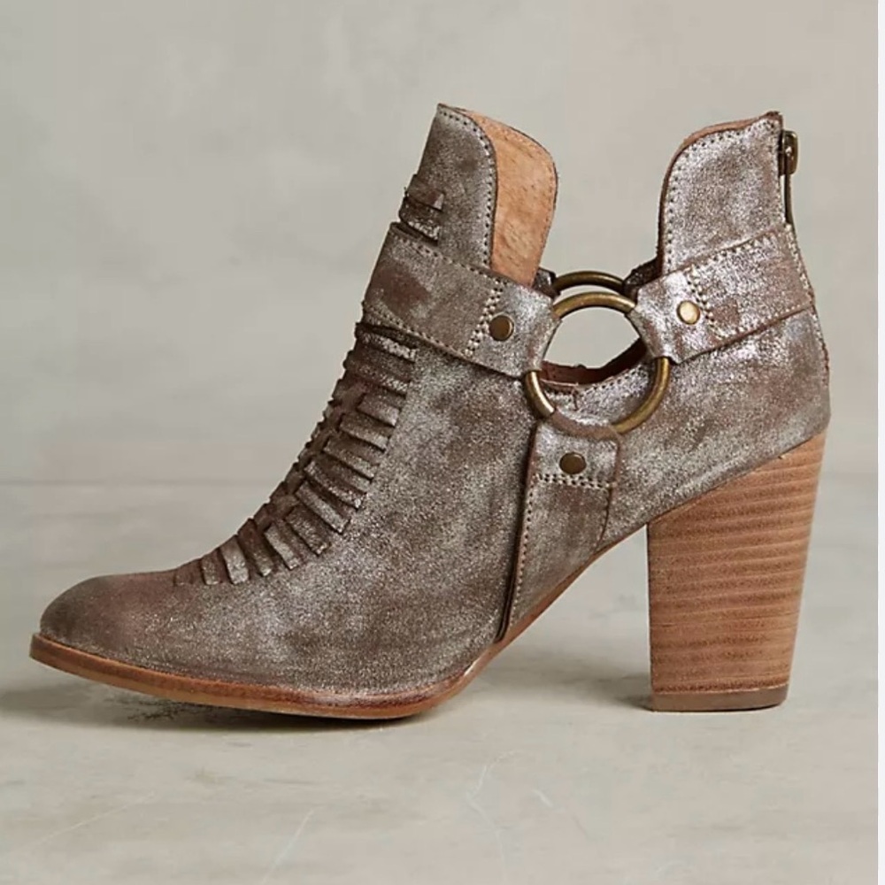 Seychelles Impossible Booties